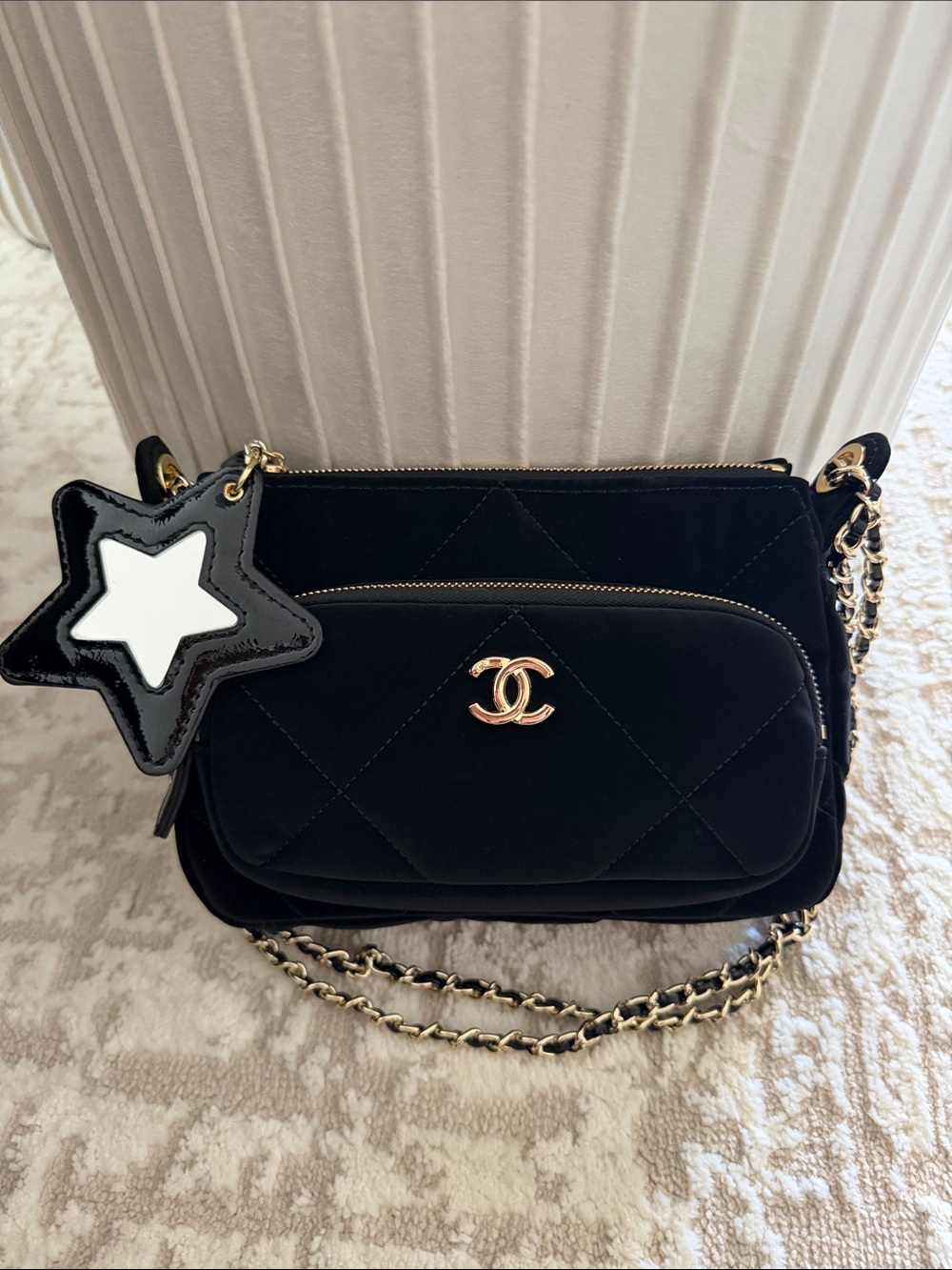 CHANEL Makeup Bag with Star Charm - Picture 3 of 5